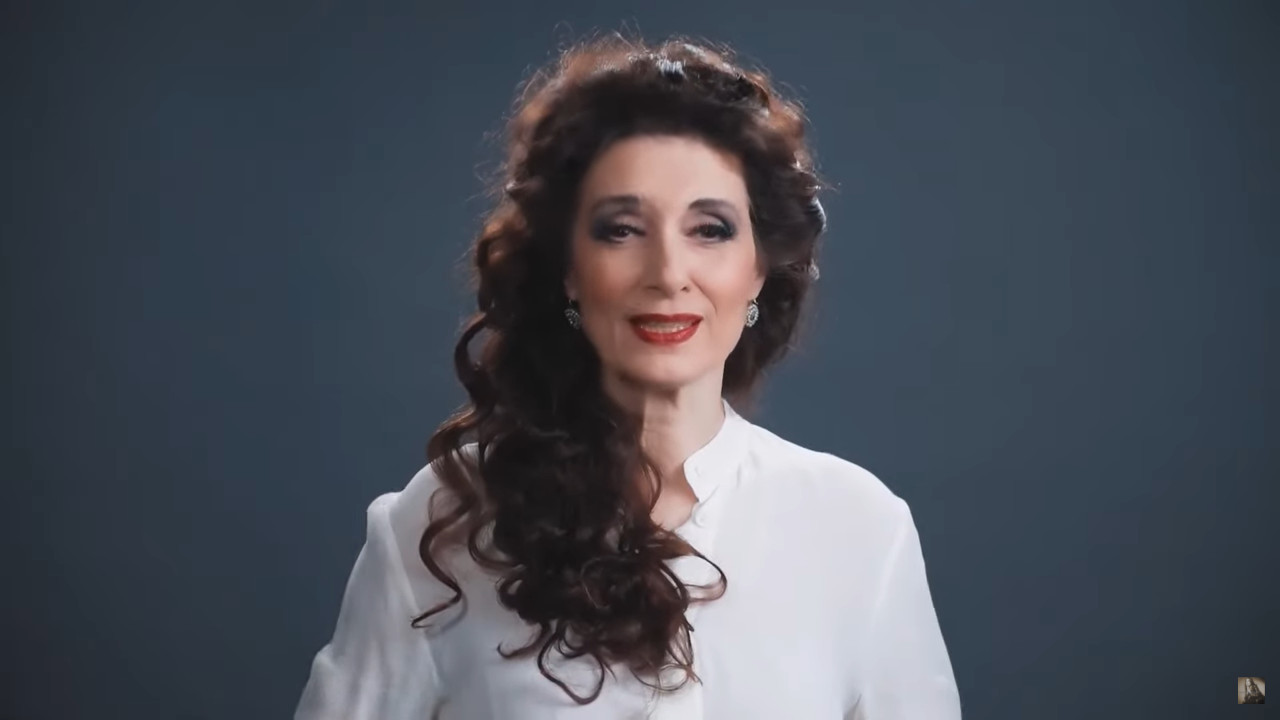 ОБОЖАВАЛА ЈУ ЈЕ ЦЕЛА ЈУГА: Ево како се заиста зове Дорис Драговић