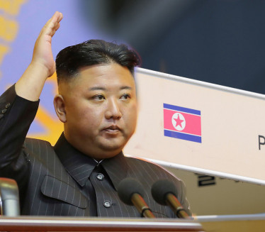 ТЕНЗИЈЕ У КОРЕЈИ: Ким обећао непобедиву војску...