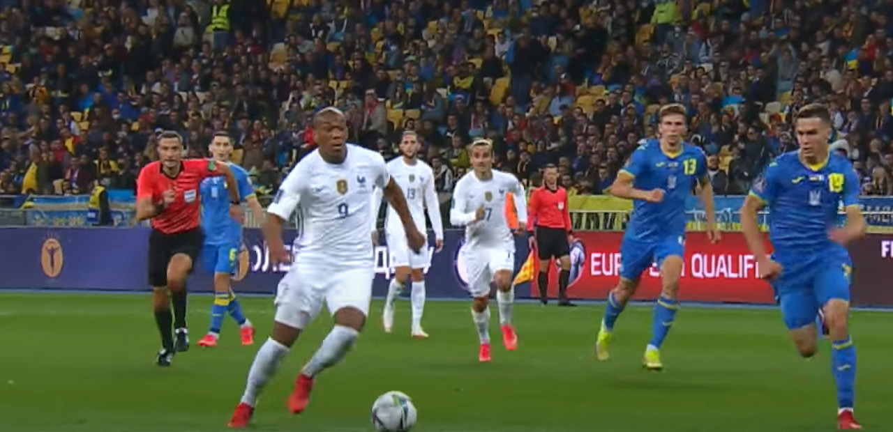 NIJE ONO ŠTO MISLITE: Od udarca mu izrasla kosa