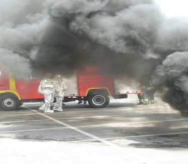 PRONAĐEN KANISTER: Zapaljen automobil u NS