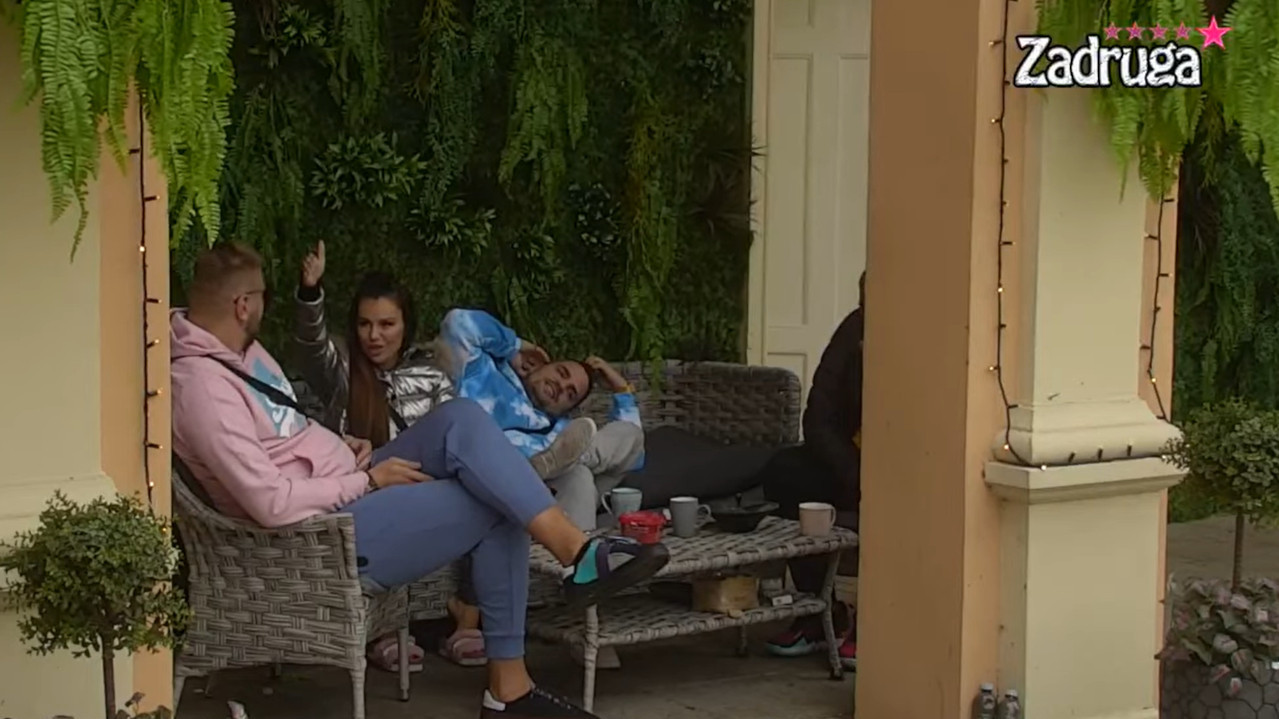 ЈАЊУШ ЦРВЕНЕО: Станија открила да јој је слао поруке (ВИДЕО)