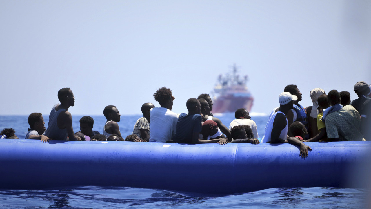 TRAGEDIJA: Obalska straža izvukla 15 tela migranata