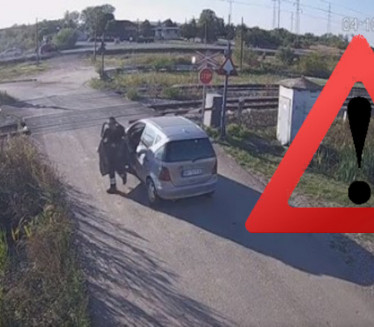 ZA DLAKU: Vozača sekunde delile od sigurne smrti (VIDEO)