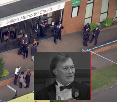 V. BRITANIJA: Preminuo poslanik izboden nožem ispred crkve