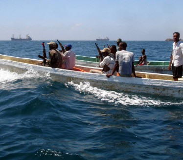 TEHERAN: Pirati napali iranski tanker, mornarica reagovala