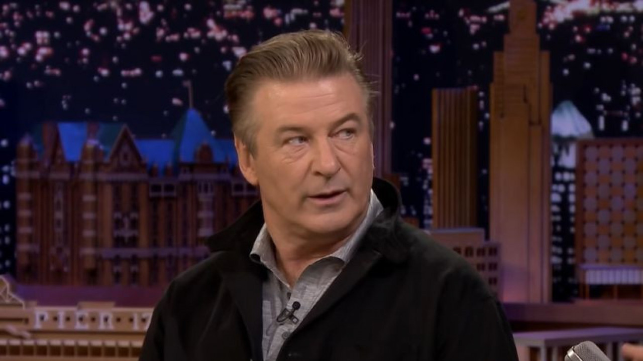 ХОРОР У ЦРКВИ: Алек Болдвин убио жену и ранио мушкарца