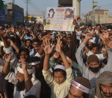 МАРШ ОБУСТАВЉЕН! Пакистански исламисти у примирју
