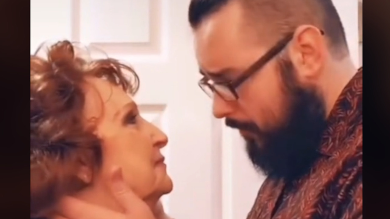 ŠOKANTAN BRAK: Tinejdžer oženio baku (VIDEO)