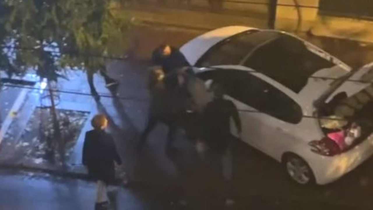 BRUTALNA TUČA: Otac i pijani sin se potukli na ulici u BG-u