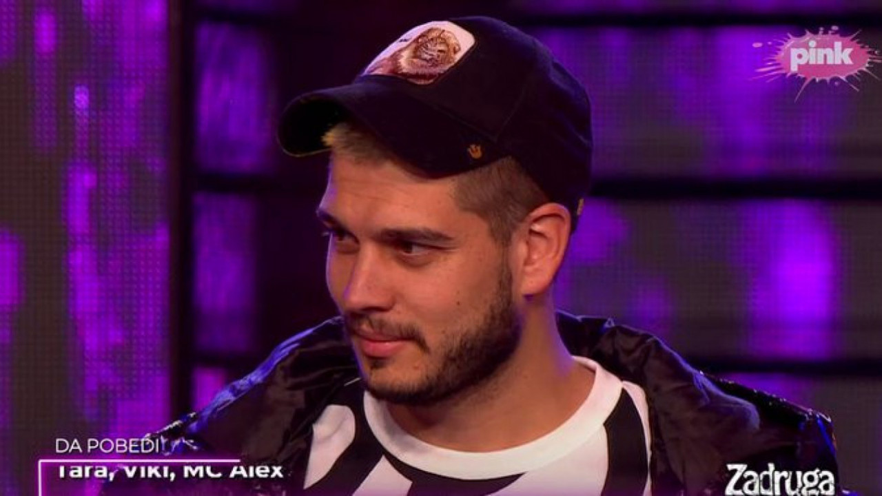 OTVORIO SRCE: Publika je na Dejanovoj strani (VIDEO)