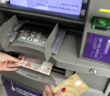 ПЛАТЕ У СРБИЈИ: Просечна плата за четири године 1.000 евра?