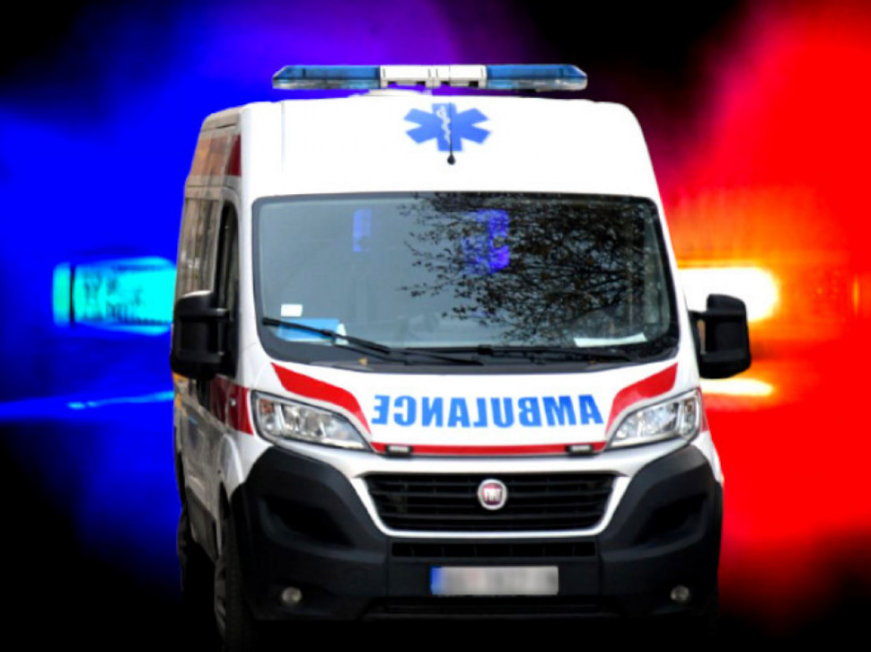 POKUŠALA DA PREĐE ULICU: Pijan autom oborio ženu u Jerkoviću