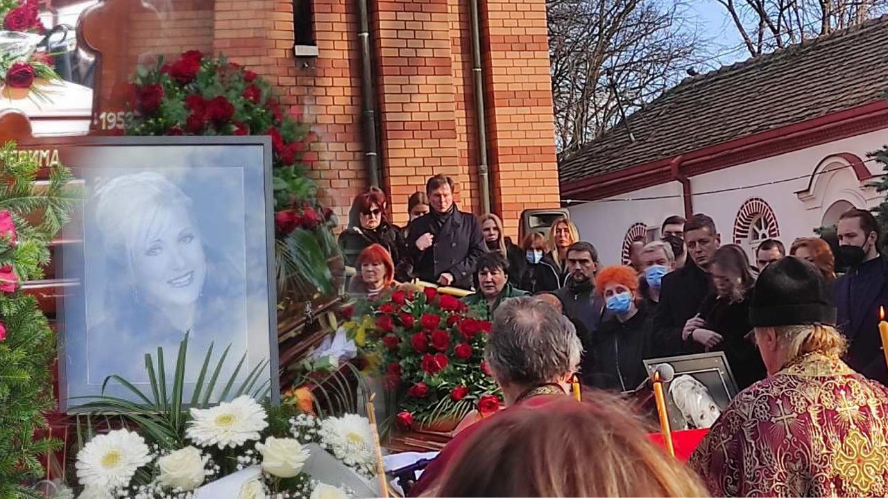 ПОТРЕСНЕ СЦЕНЕ НА НОВОМ ГРОБЉУ: Мериминој ћерки позлило