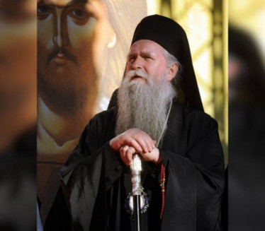 МИТРОПОЛИТ ЈОАНИКИЈЕ: Забринут због речи упућених патријарху