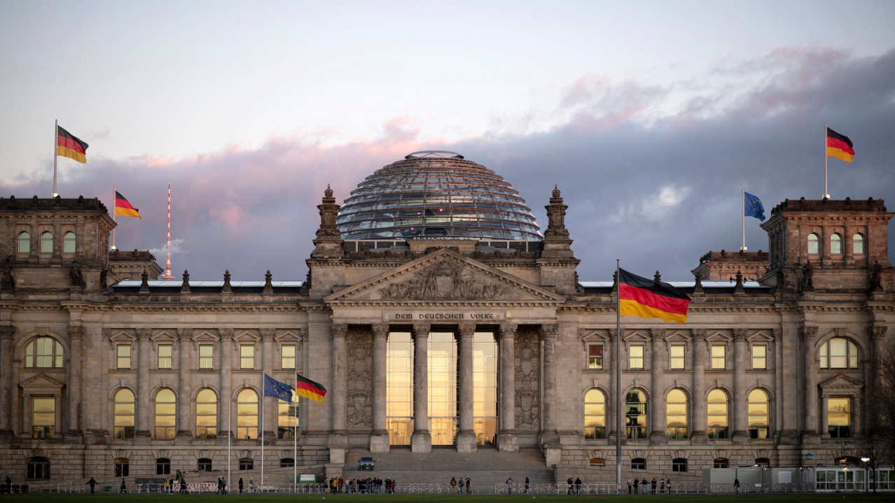 GOTOVA VLADAVINA MERKELOVE: Nemačka dobila novu vladu
