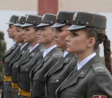 Više od polovine đaka Vojne gimnazije su devojčice