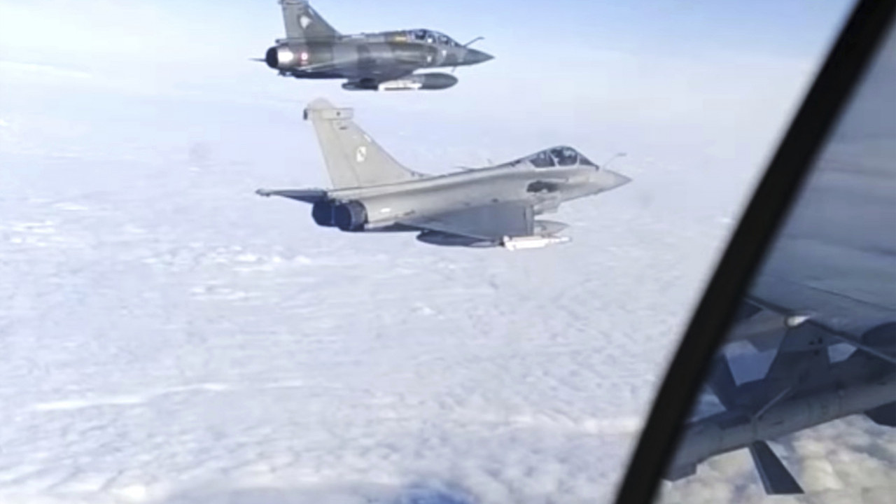 RUSI ISPRATILI AMERE: Susret aviona nad Crnim Morem