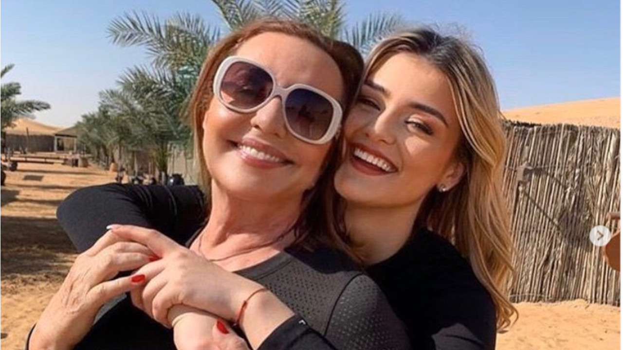 ON JE OSVOJIO NJENO SRCE: Ovo je dečko Bekutine unuke (FOTO)