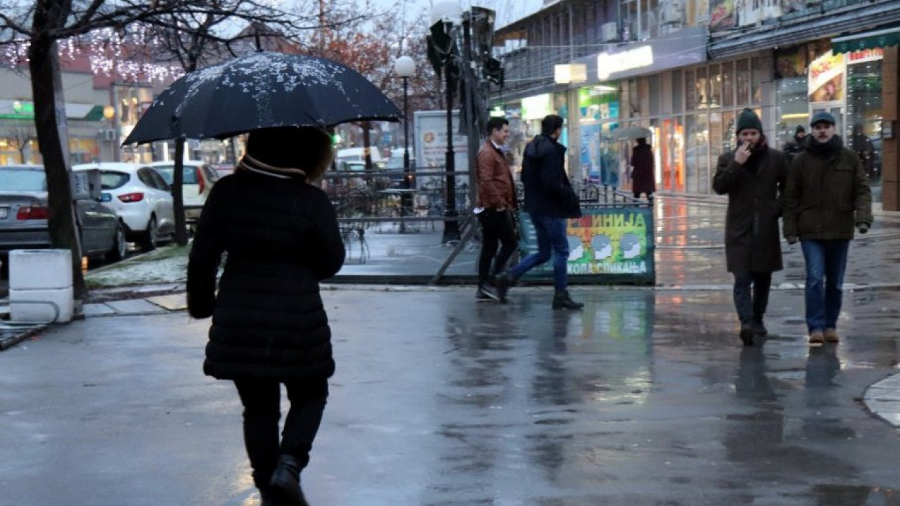ВРЕМЕ ДАНАС: Хладно са падавинама широм Србије