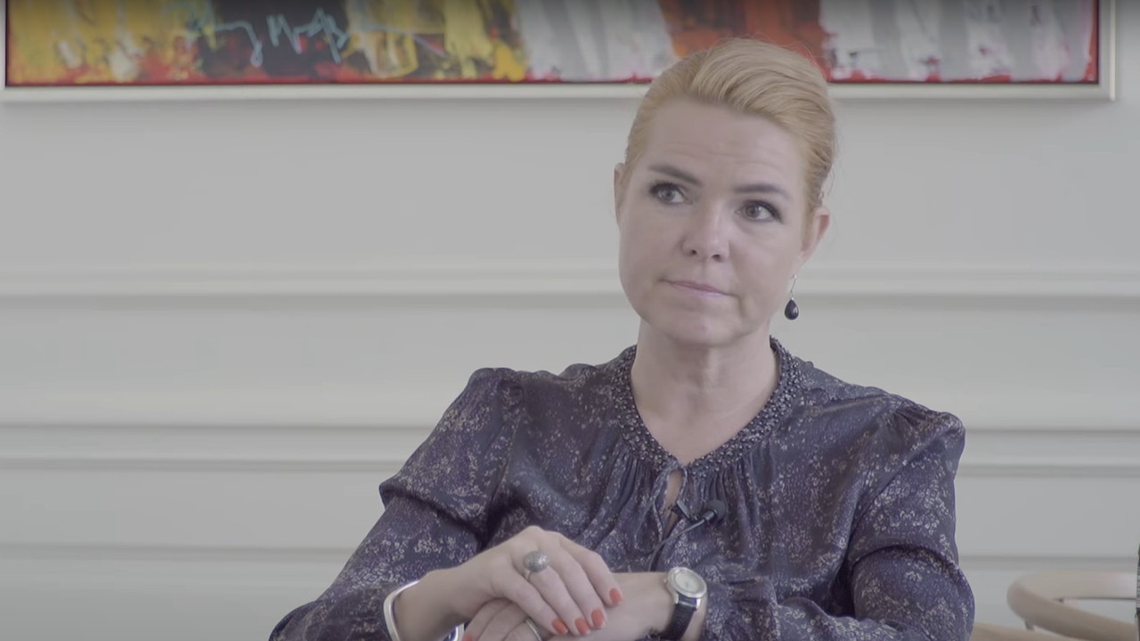 UHAPSILI MINISTARKU! Skandal u Danskoj