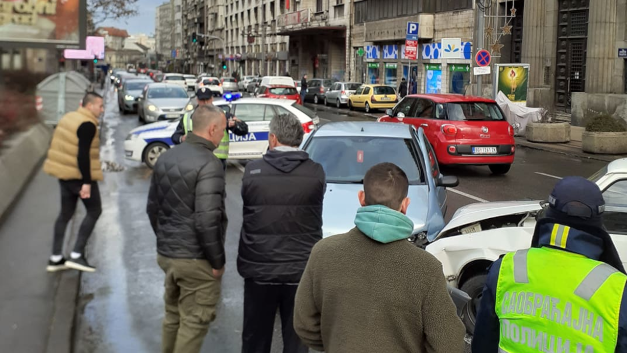 SUDAR U CENTRU GRADA: Usporen saobraćaj blizu Pašićevog trga