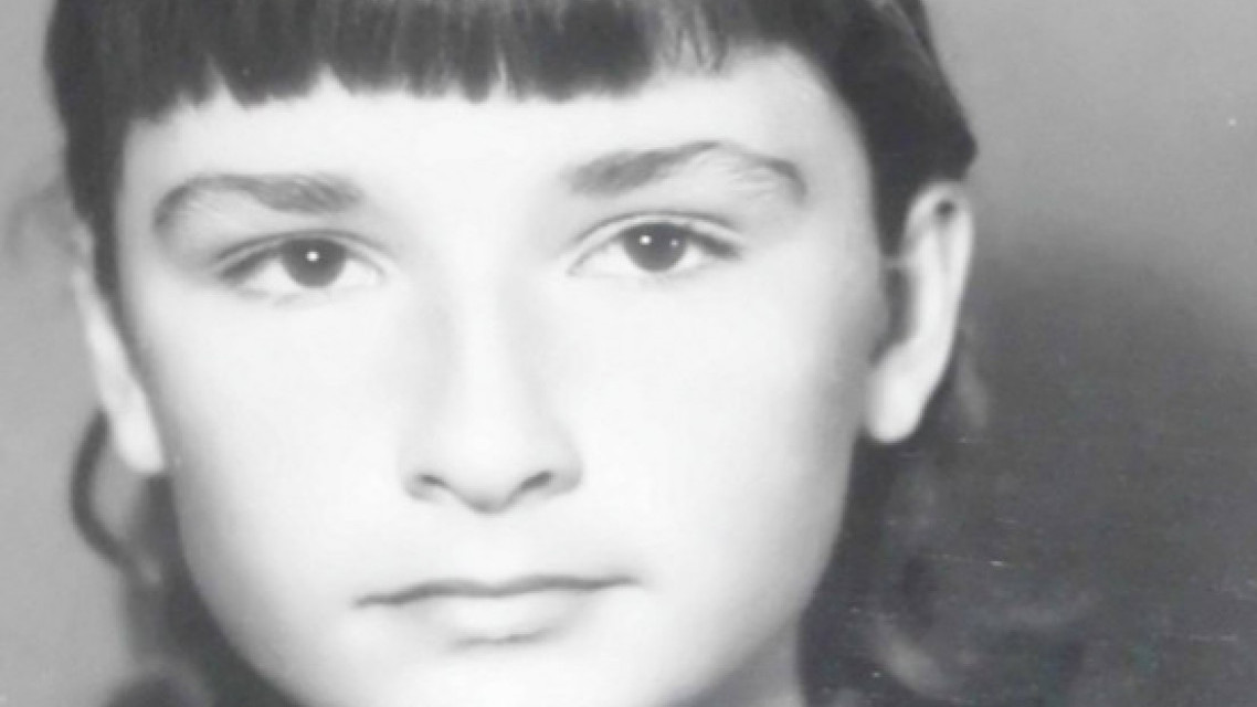 ORDINACIJU JE ZAMENILA KAFANOM: Ko je pevačica sa slike?