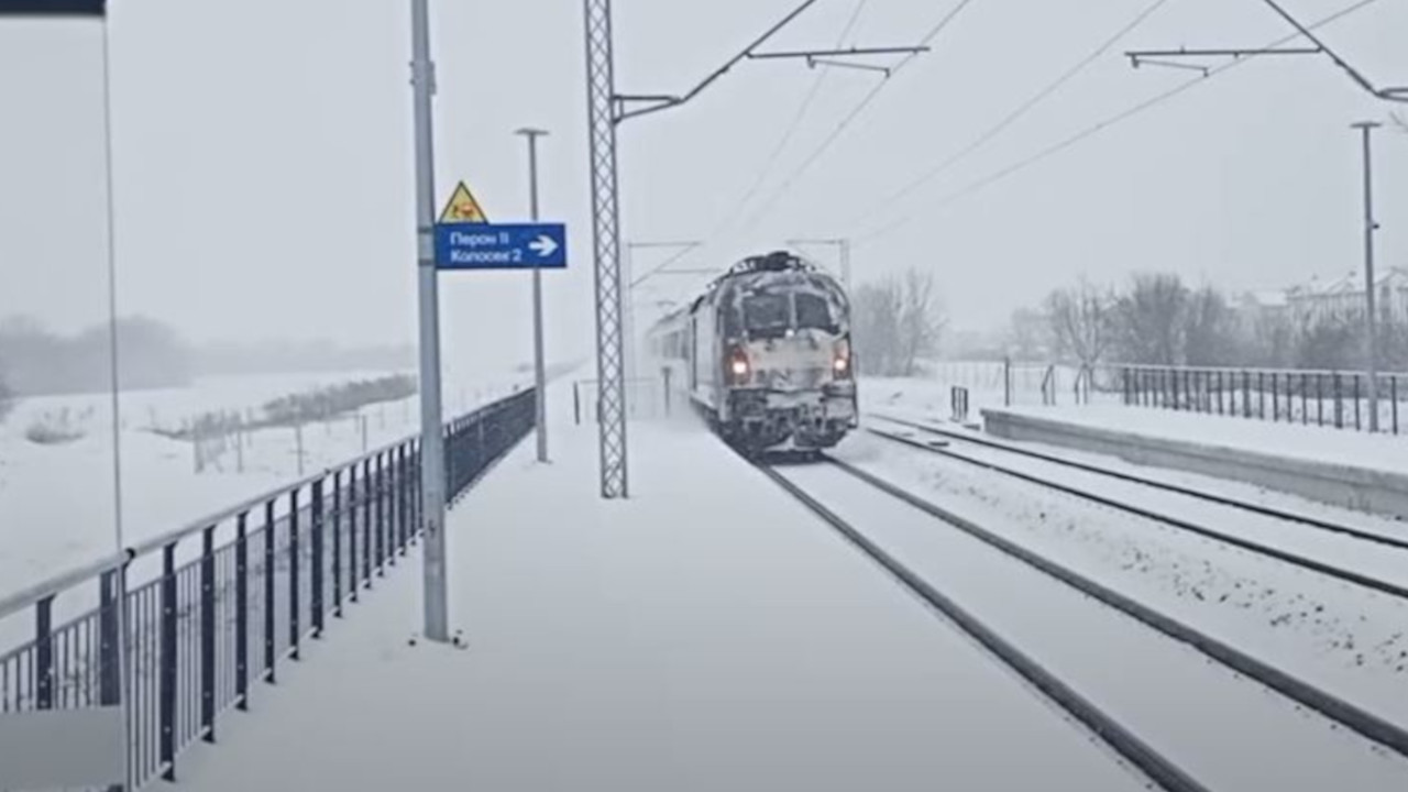 UPOZORENJE: Zabranjen prelazak pruge Beograd - Novi Sad
