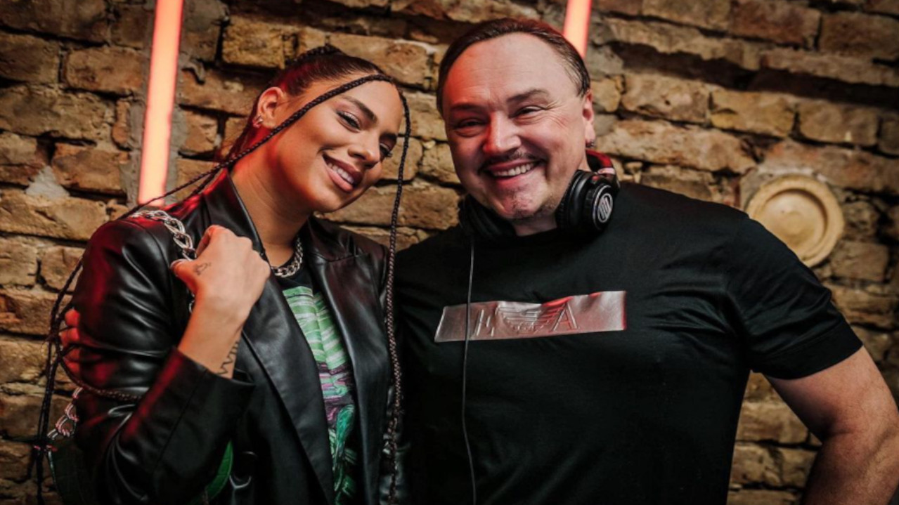 РЕТКО ВИЂЕНА ФОТКА ИЗ 90-ИХ: Мала Ксенија у очевом наручју