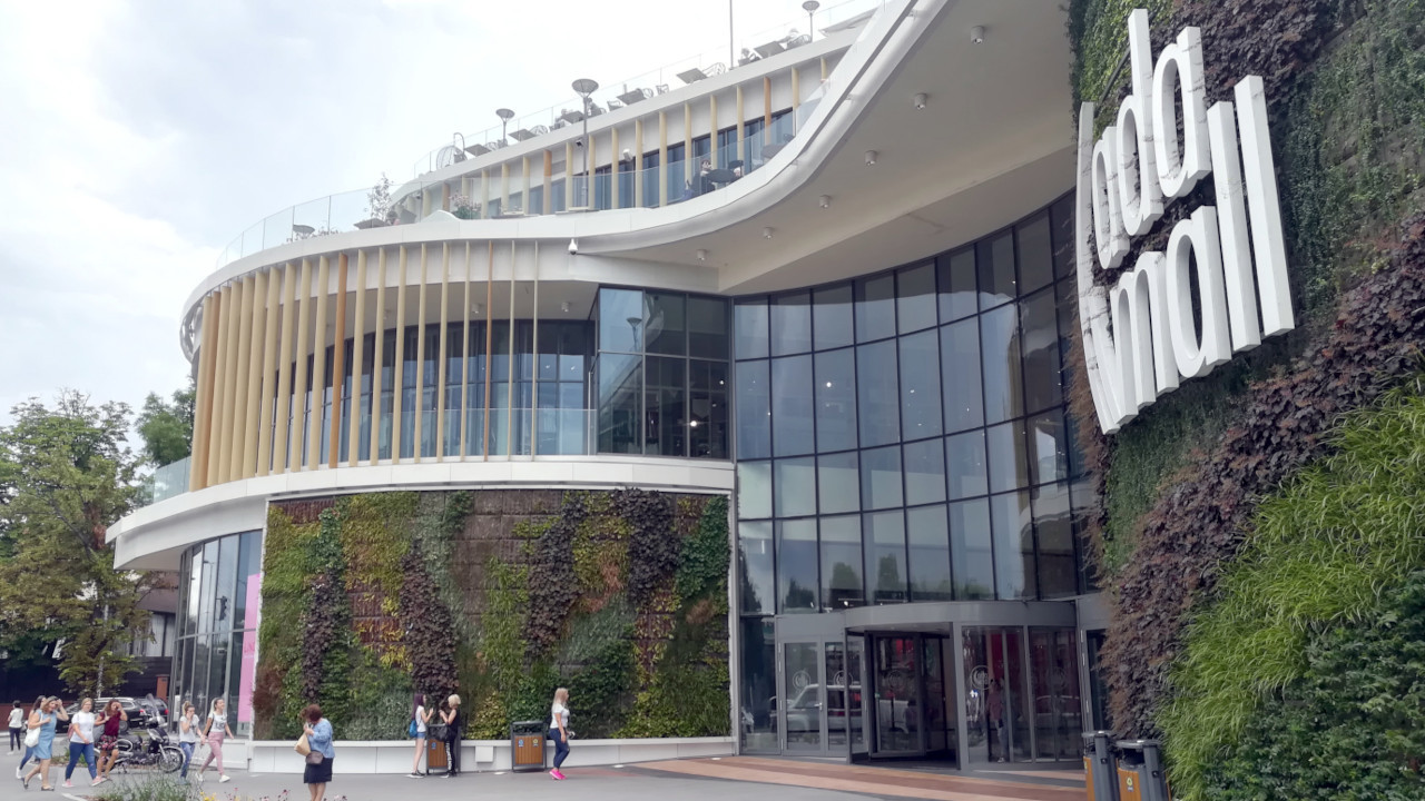 ЈОШ ЈЕДНА ДОЈАВА О БОМБИ: На удару и Ада мол