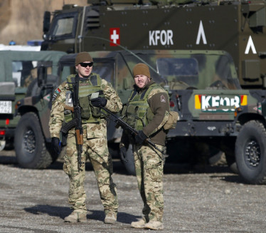 Ukrajinski vojnici iz sastava KFOR-a napuštaju KiM