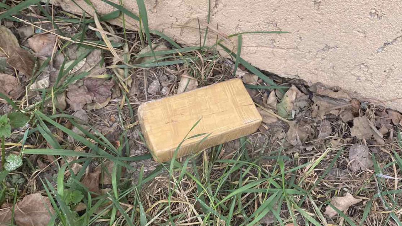 HAPŠENJE DILERA: Pronađena cigla heroina