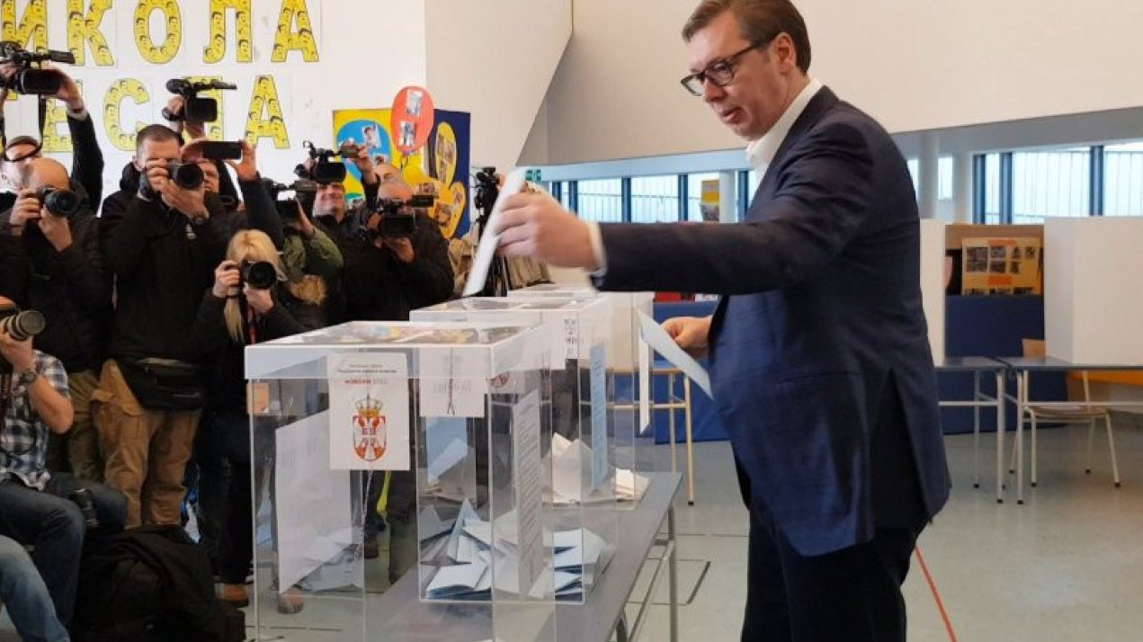 VUČIĆ SE OBRAĆA NACIJI: SNS o prvim rezultatima izbora