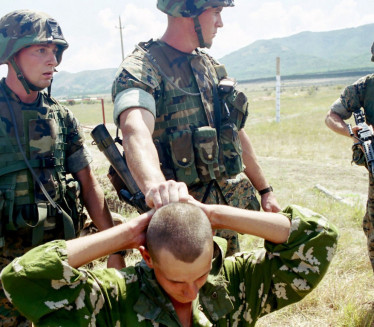 KIJEV NEMA INFORMACIJE: Rusi tvrde da su se marinci predali