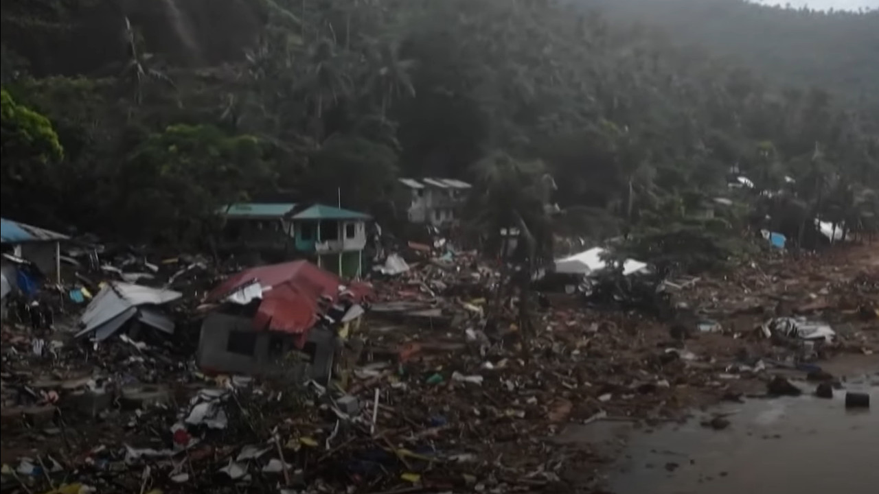 SUROVA "MEGI": Poplave i klizišta odneli 167 života