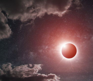 ХОРОСКОП ДО 5. МАЈА: Помрачење Сунца доноси нове почетке
