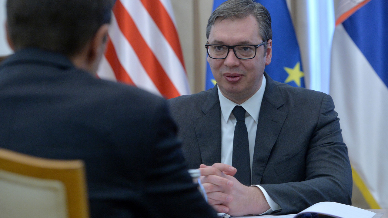 VUČIĆ SA SENATORIMA: Bolja saradnja -spoljnopolitički prioritet