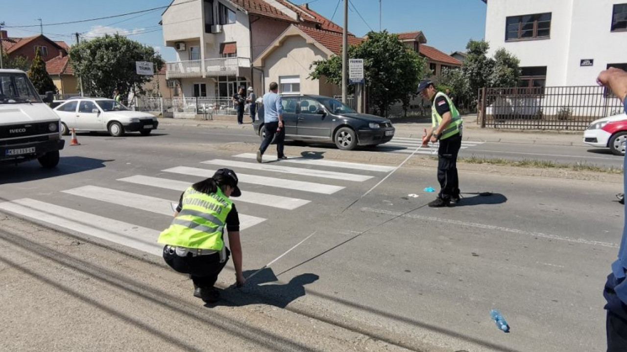 AUTO POKOSIO DVE DEVOJČICE: Nesreća u Kruševcu