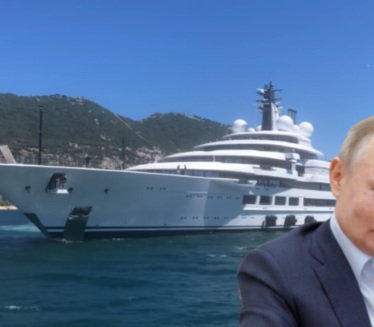 ПЛУТАЈУЋА ПАЛАТА: Ово је Путинова чувена јахта? (ВИДЕО)