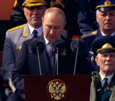 НАТО НИЈЕ ХТЕО ДА НАС ЧУЈЕ: Путинов говор на Дан победе