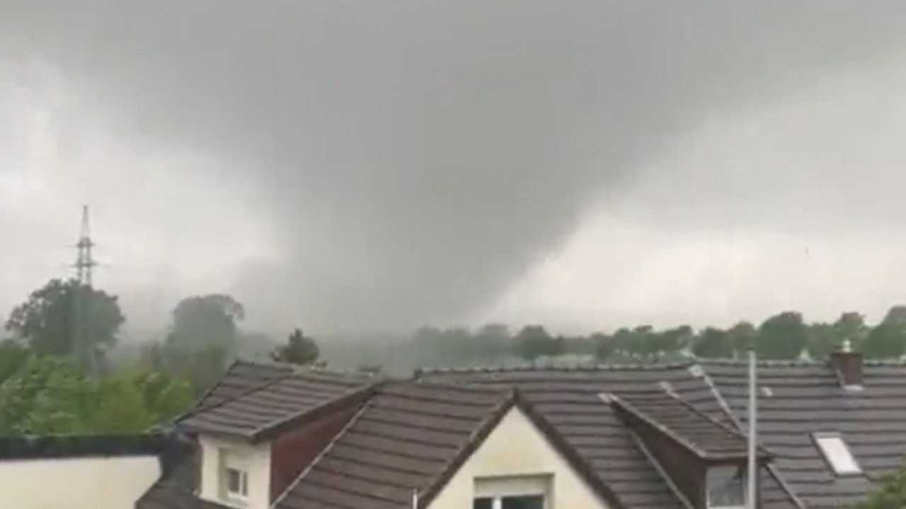 TORNADO PROTUTNJAO NEMAČKOM: Povređeno preko 50 ljudi (VIDEO)