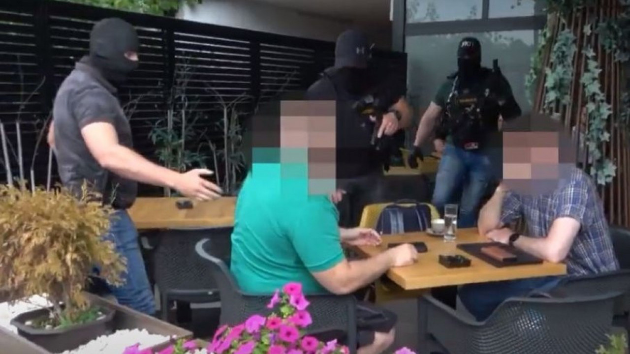 AKCIJA MUP: Ovako je uhapšen osumnjičeni za iznudu (VIDEO)