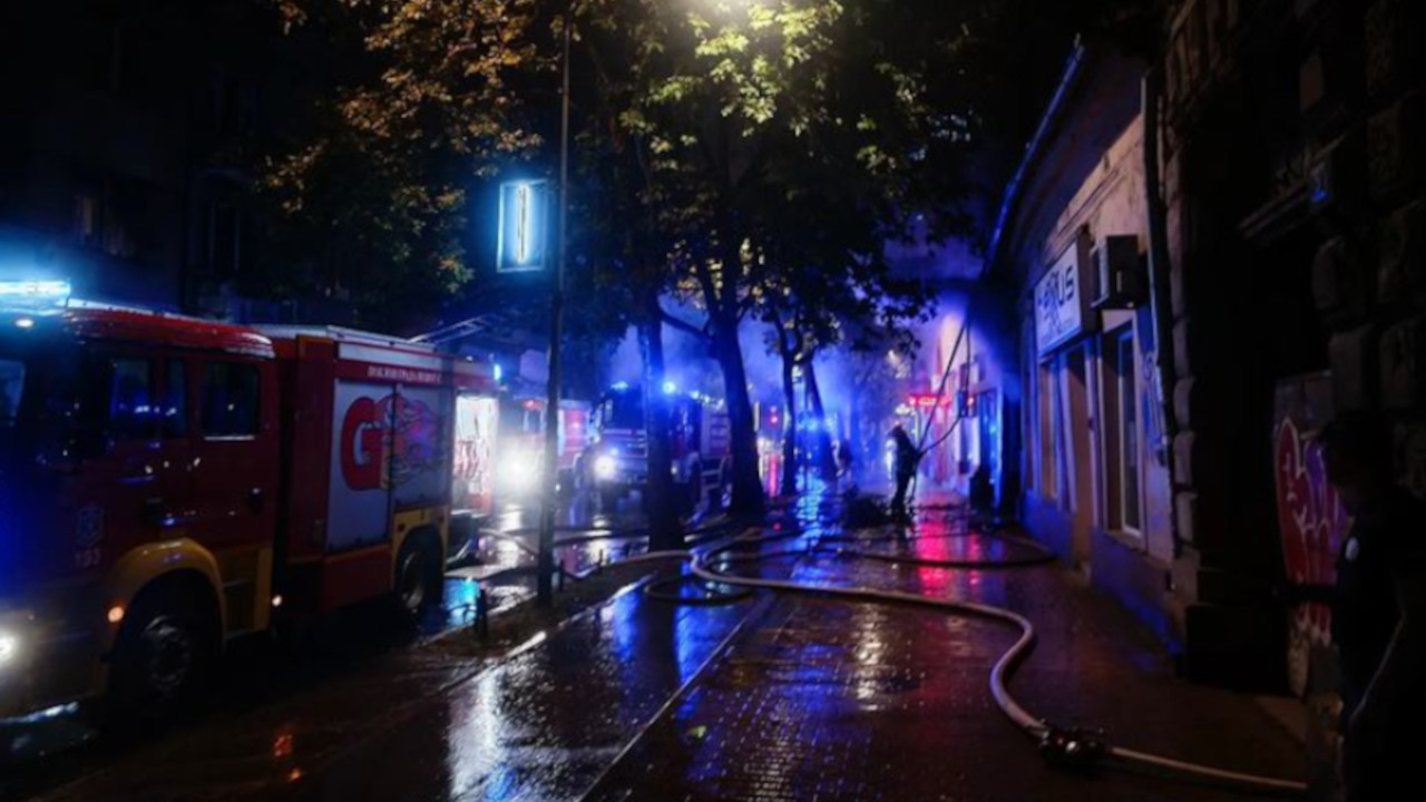 IZGORELA RADIONICA: Detalji požara na Novom Beogradu