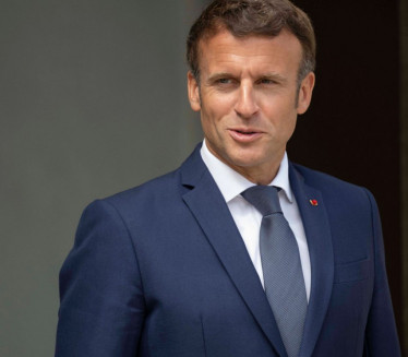 МАКРОН ОСВОЈИО ВЕЋИНУ: Парламентарни избори у Француској
