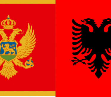 СКАНДАЛ У Ц. ГОРИ У згради Владе слика са албанском заставом