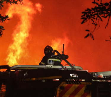 ГОРИ ФРАНЦУСКА: Изгорело 1.500 хектара у пожарима