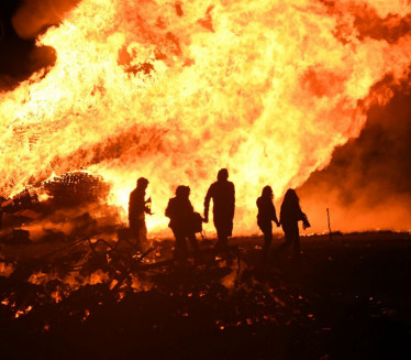 УЖАС У ДАЛМАЦИЈИ: Ватрогасац погинуо током гашења пожара