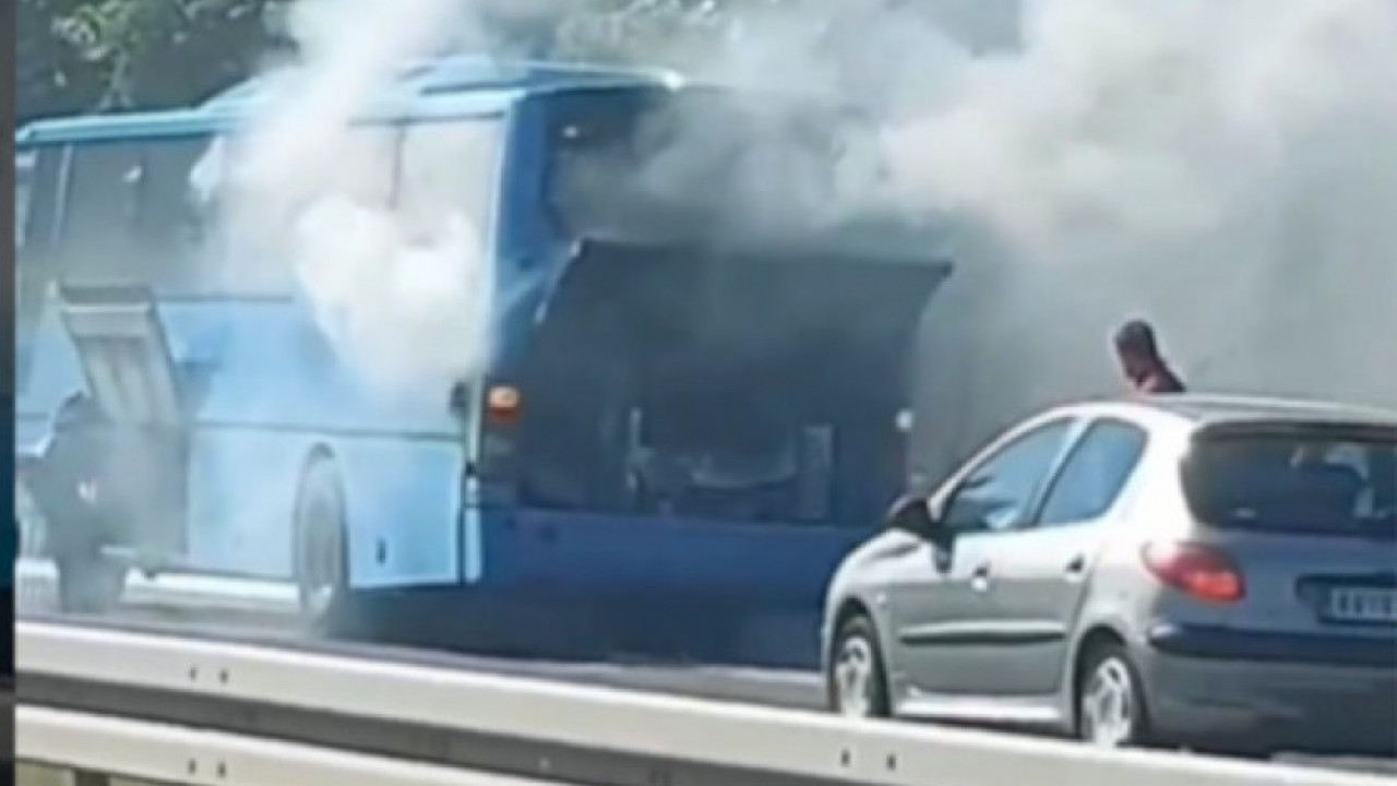 GORI AUTOBUS: Dim kulja po Tošinom bunaru (VIDEO)