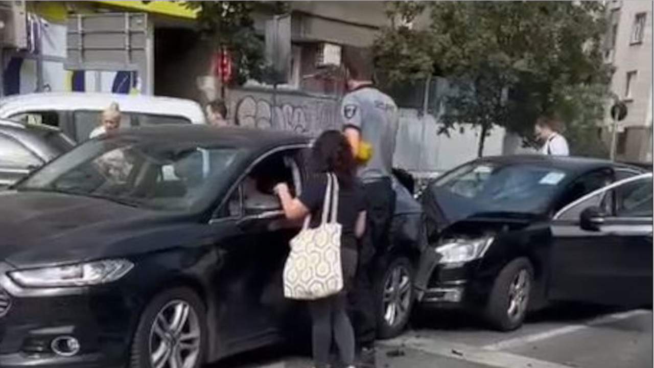 TEŠKA NEZGODA: Lančani sudar u centru Beograda (VIDEO)