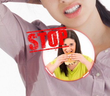 STOP: Zbog ove tri namirnice vam telo neprijatno miriše