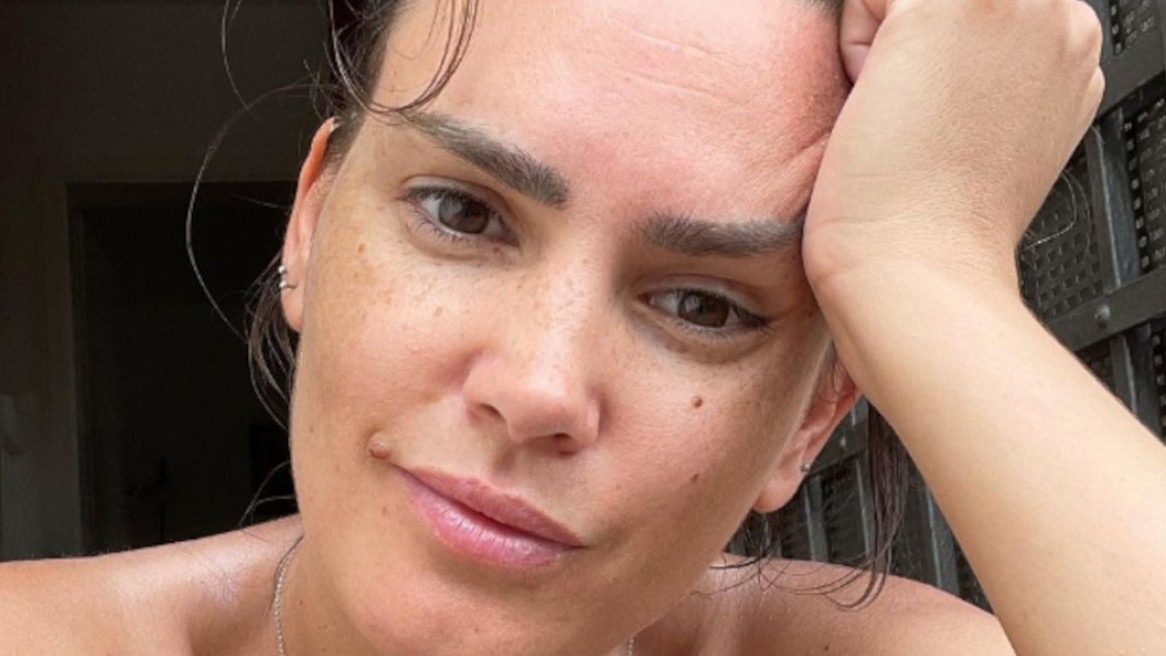 СМРШАЛА 10 КГ ПОСЛЕ ПОРОЂАЈА Ана Бебић пила само ову течност